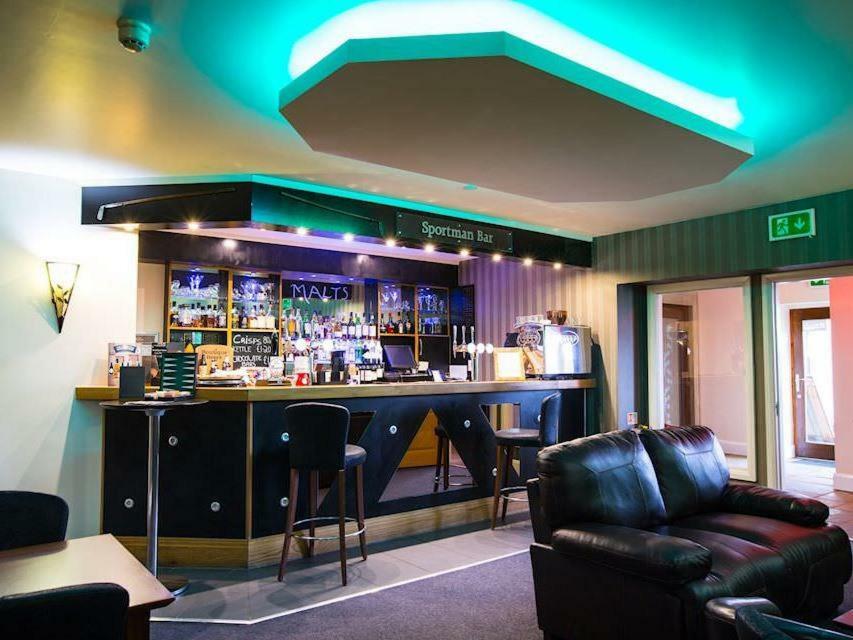 Oak Royal Hotel, Golf And Country Club Chorley  Dış mekan fotoğraf