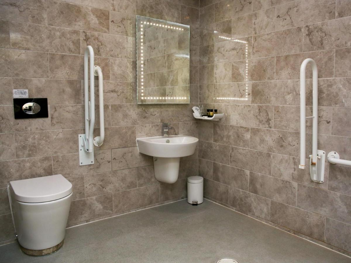 Oak Royal Hotel, Golf And Country Club Chorley  Dış mekan fotoğraf